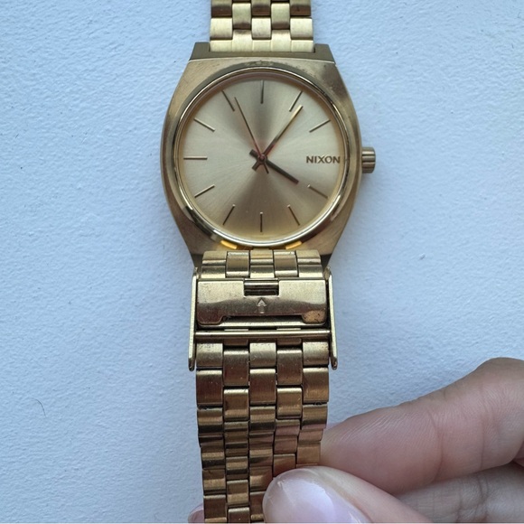 Gold Nixon The Time Teller Watch (minimal) - Picture 5 of 7
